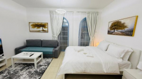 O07 Luxury Furnished Studio Apartment near bus stop Garden view Persia Cluster